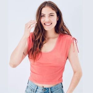 American Eagle Women's XS Cinch Tie Shoulder Crop Tee Coral Pink Cropped Top NEW